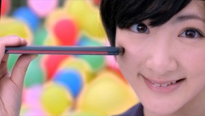 「HTC J butterfly」新CMで、乃木坂46生駒に急接近！