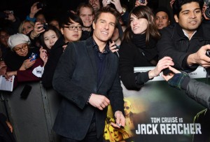 「アウトロー」　ロンドンプレミアでファンに囲まれるトム・クルーズ