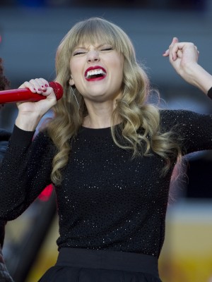 【お騒がせ】短恋歌姫テイラー・スウィフト、今年も恋は迷走気味