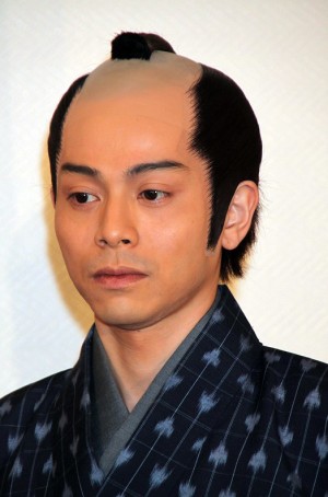 吉沢悠、「助太刀屋助六 外伝」囲み取材の様子