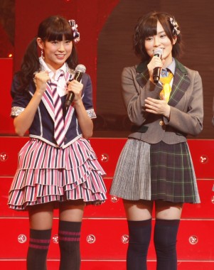 NMB48のツートップが来年の抱負を語る（左：渡辺美優紀・右：山本彩）　第2回 AKB48紅白対抗歌合戦の模様