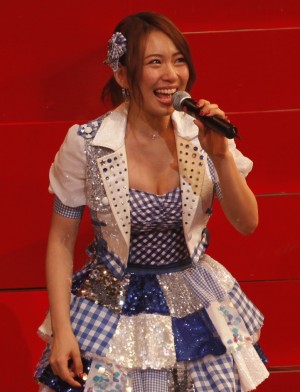 AKB最後のステージを終え号泣する増田有華　第2回 AKB48紅白対抗歌合戦