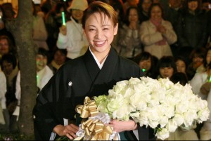 宝塚歌劇団卒業パレードに登場した、音月桂