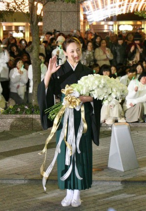 宝塚歌劇団卒業パレードに登場した、音月桂