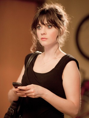 「New Girl ～ダサかわ女子と三銃士」のゾーイ・デシャネル