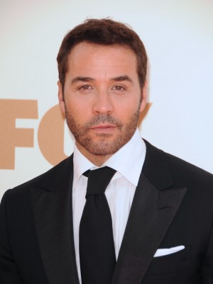 新作ドラマに出演するジェレミー・ピヴェン