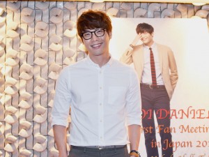 「童顔美女」では純情な青年ジヌクを演じた、チェ・ダニエル