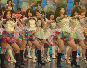 AKB48　メドレーで早着替え&恒例の人文字　紅白リハーサルの模様