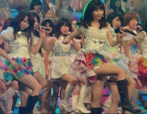 AKB48　メドレーで早着替え&恒例の人文字　紅白リハーサルの模様