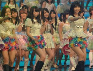 AKB48　メドレーで早着替え&恒例の人文字　紅白リハーサルの模様