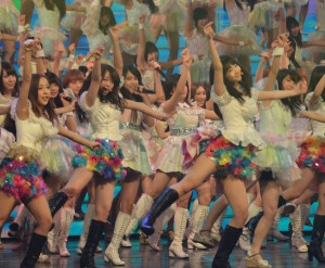 AKB48　メドレーで早着替え&恒例の人文字　紅白リハーサルの模様