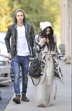 ヴァネッサ・ハジェンズ＆オースティン・バトラー