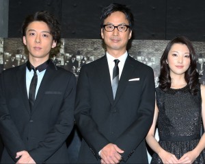  舞台「教授」製作発表記者会見（左から：高橋一生、椎名桔平、田中麗奈）