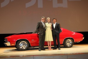 クリストファー・マッカリー監督、ロザムンド・パイク、トム・クルーズ