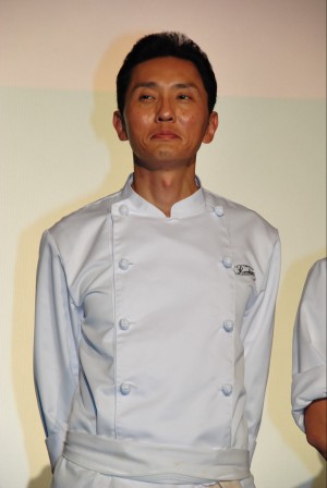 フジテレビ系ドラマ「dinner」記者会見に参加した松重豊