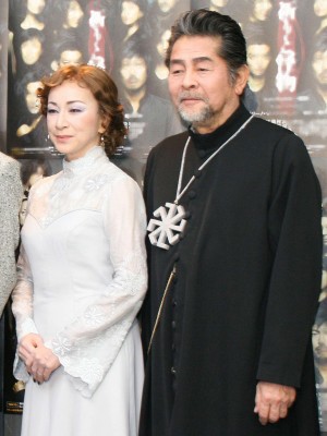 「祈りと怪物～ウィルヴィルの三姉妹～」蜷川バージョンの囲み取材に出席した、原田美枝子、古谷一行