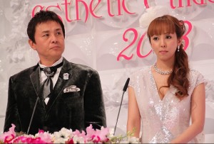 「たかの友梨エステティックシンデレラ」最終選考会で司会を務めた、渡辺徹、神田うの