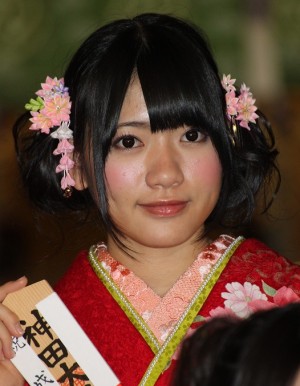 新成人となり華やかな晴れ着を披露したSKE48小林亜実