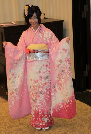 新成人となり華やかな晴れ着を披露したSKE48柴田阿弥
