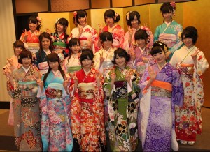 新成人となり華やかな晴れ着を披露した48グループ17名