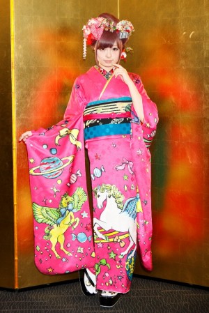 「新成人を祝う会」に出席した新成人・きゃりーぱみゅぱみゅ