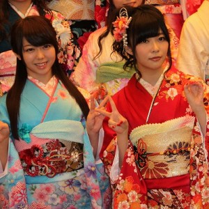 新成人となり華やかな晴れ着を披露した48グループ17名