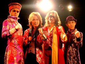 25周年で再始動するシャ乱Q