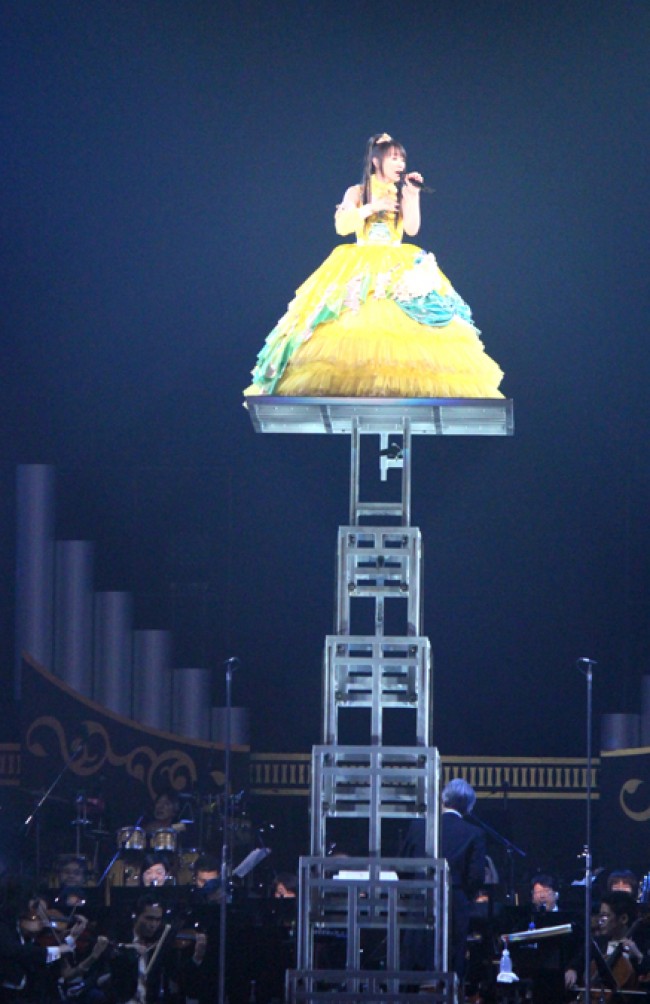 水樹奈々