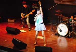 吉木りさ、初単独ライブ SPECIAL LIVE