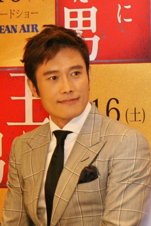 「王になった男」来日会見でジョークも飛び出したイ・ビョンホン　