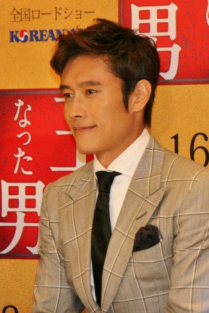 「王になった男」来日会見でジョークも飛び出したイ・ビョンホン　