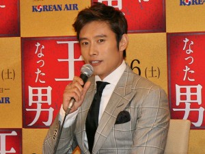 「王になった男」来日会見でジョークも飛び出したイ・ビョンホン　
