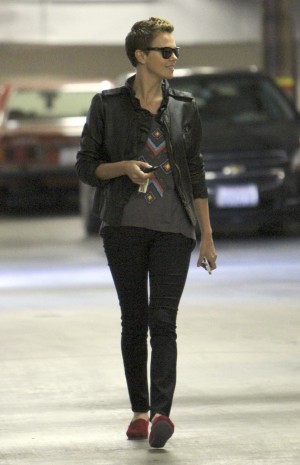 （2/1UP）シャーリーズ・セロン