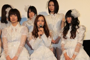 「DOCUMENTARY OF AKB48 NO FLOWER WITHOUT RAIN 少女たちは涙の後に何を見る?」初日舞台挨拶