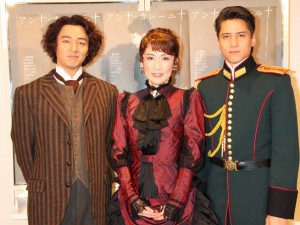 左から葛山信吾、一路真輝、伊礼彼方