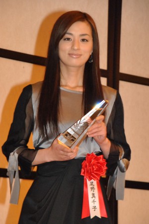 エランドール賞＜新人賞＞、尾野真千子