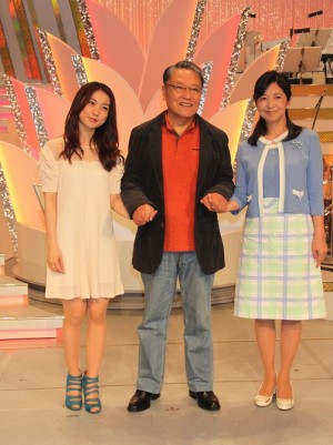 左から大島優子、伊東四朗、宮崎美子