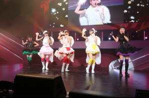 ももいろクローバーZ、「ももクロくらぶ×○×○　～バレンタイン DE NIGHTだぁ～Z！」の様子 