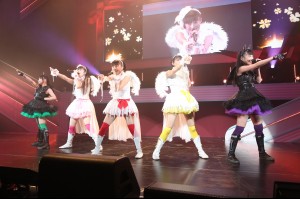 ももいろクローバーZ、「ももクロくらぶ×○×○　～バレンタイン DE NIGHTだぁ～Z！」の様子