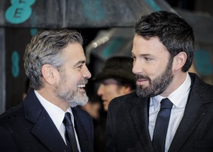 ＜2013英国アカデミー賞・レッドカーペット＞ジョージ・クルーニー、ベン・アフレック