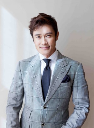 イ・ビョンホン、インタビューショット「王になった男」