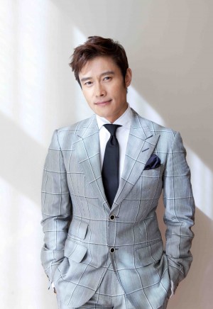 イ・ビョンホン、インタビューショット「王になった男」