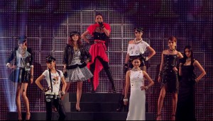 安室奈美恵、サプライズで登場、東京ガールズコレクション2013春夏