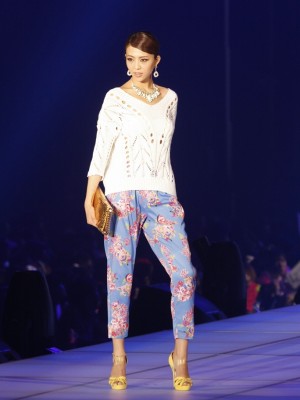 吉田夏海、TREAD STAGE／DURAS／東京ガールズコレクション2013春夏