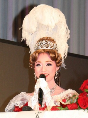 宝塚歌劇団雪組公演「ベルサイユのばら－フェルゼン編」制作発表会