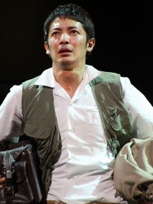 舞台「ホテル マジェスティック ～戦場カメラマン澤田教一 その人生と愛～」公開稽古の様子