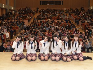  東北3県10市町で復興支援ライブを行ったAKB48