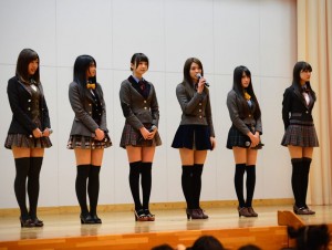 東北3県10市町で復興支援ライブを行ったAKB48