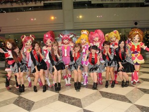 Berryz工房が新曲発表イベントに“おとももち”のプリキュアが熱く応援！ 
