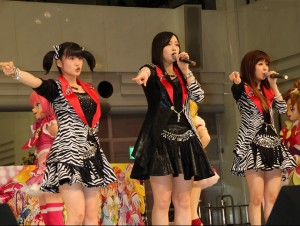 Berryz工房　「アジアン セレブレイション」新曲発表イベントの模様